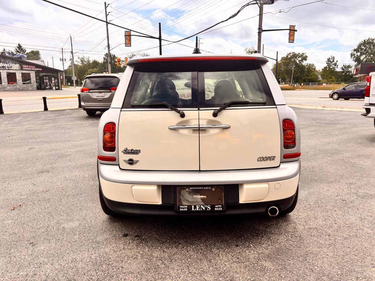 2010 MINI Cooper Clubman TRADE IN'S WELCOME! NO ACCIDENTS!