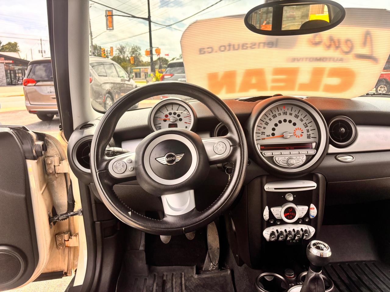 2010 MINI Cooper Clubman TRADE IN'S WELCOME! NO ACCIDENTS!