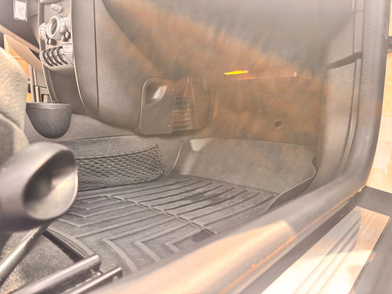 2010 MINI Cooper Clubman TRADE IN'S WELCOME! NO ACCIDENTS!