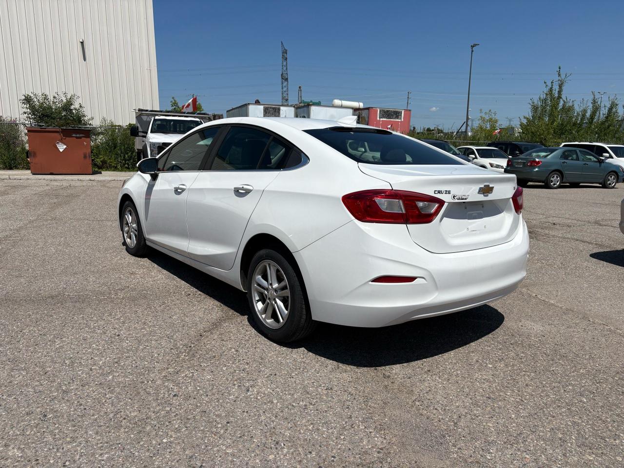 2016 Chevrolet Cruze LT - Photo #7