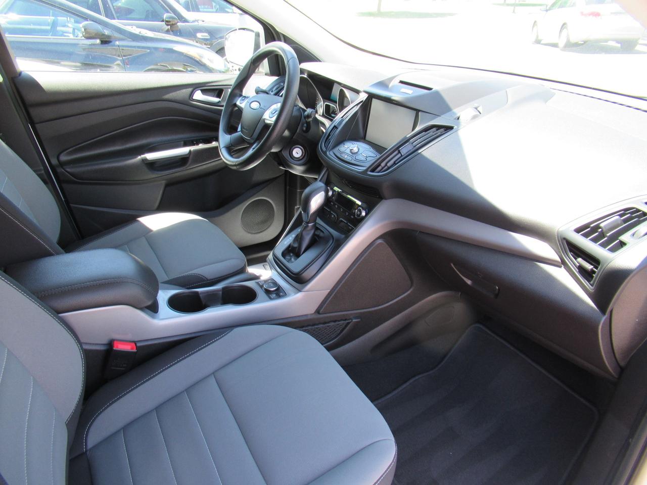 2015 Ford Escape SE - Photo #8