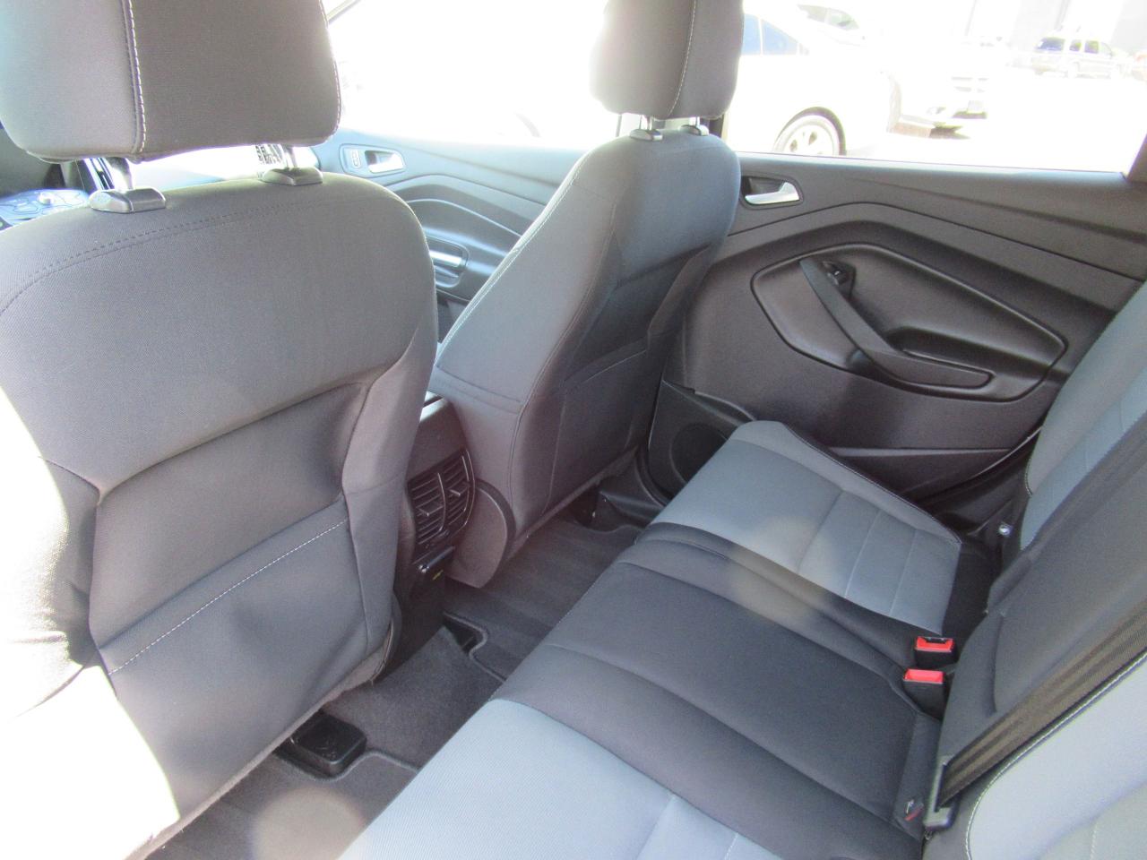 2015 Ford Escape SE - Photo #9