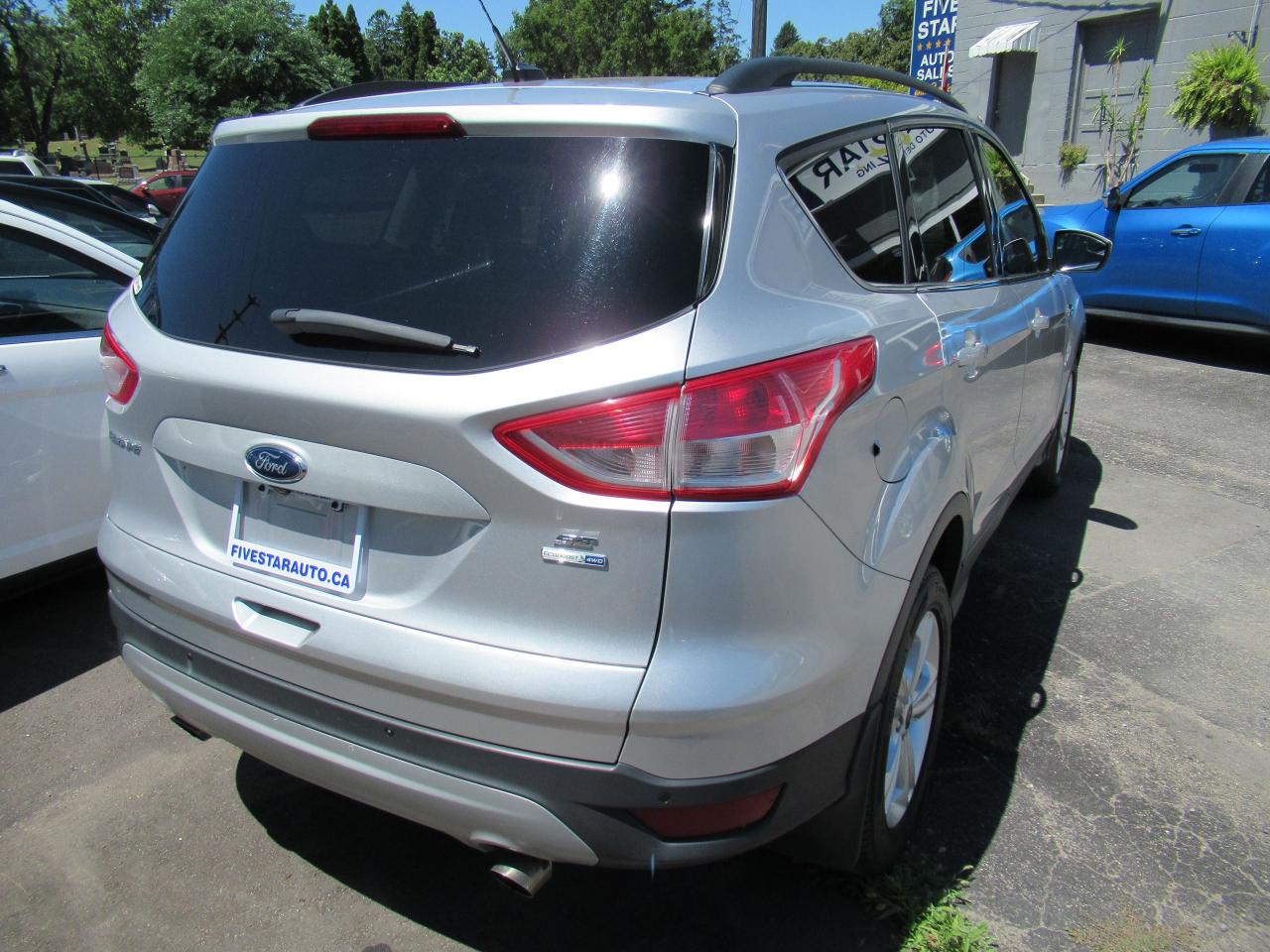2015 Ford Escape SE - Photo #3