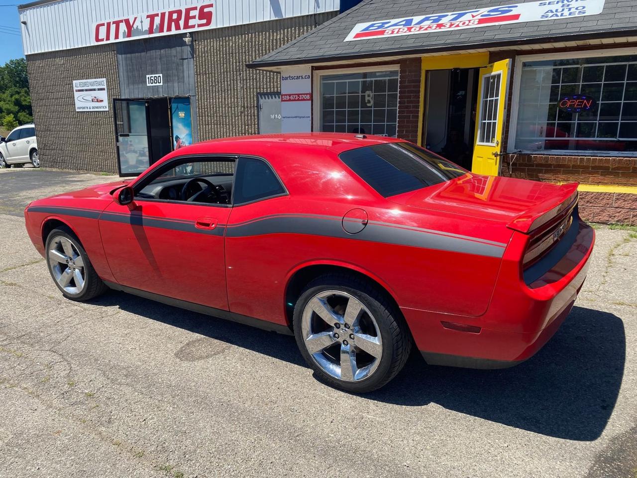 2009 Dodge Challenger 2dr Cpe - Photo #3