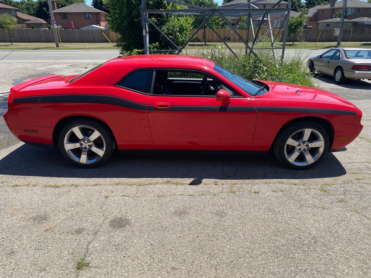 2009 Dodge Challenger 2dr Cpe - Photo #8