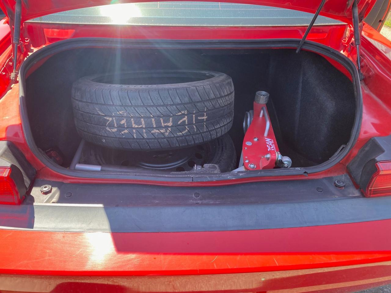 2009 Dodge Challenger 2dr Cpe - Photo #13