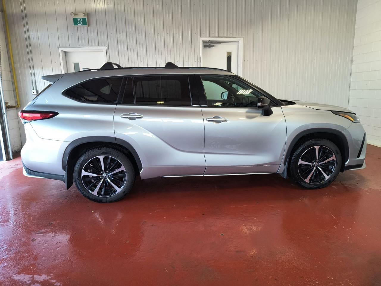 2021 Toyota Highlander XSE Photo0