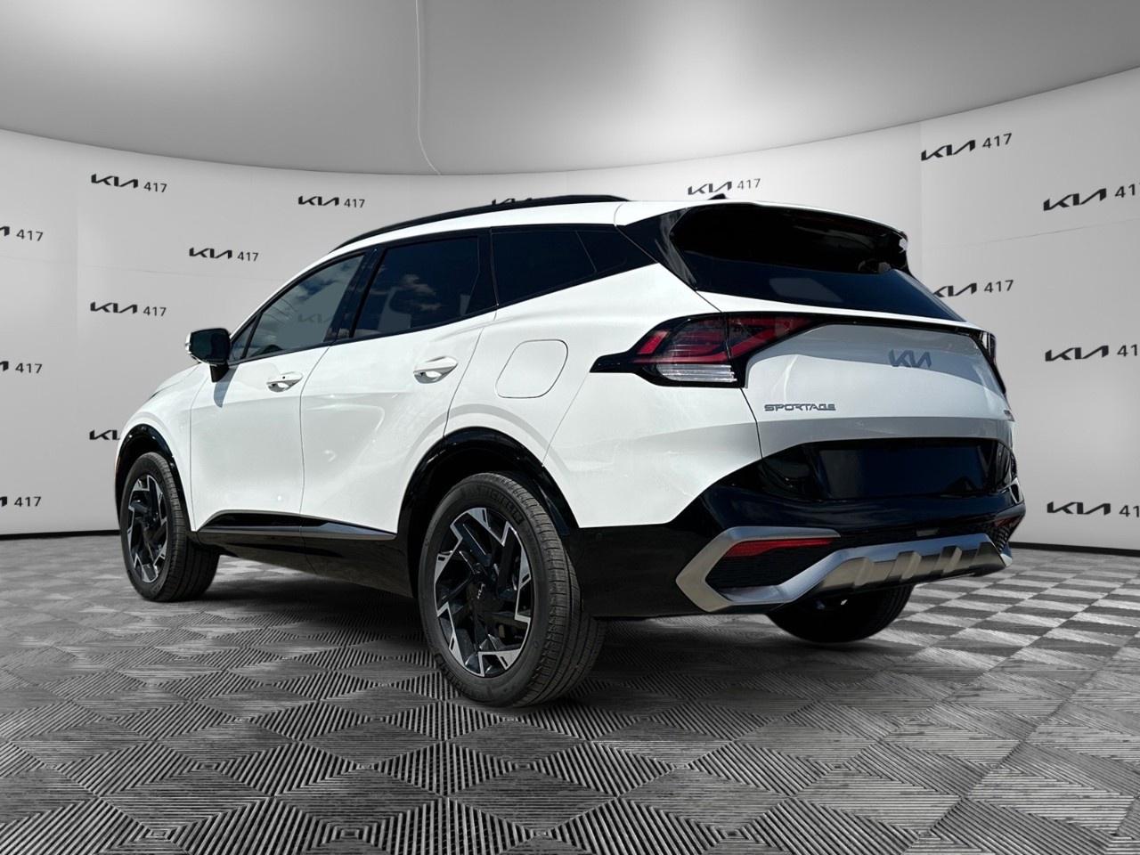 2025 Kia Sportage Plug-In Hybrid SX AWD w/Red Interior Photo2