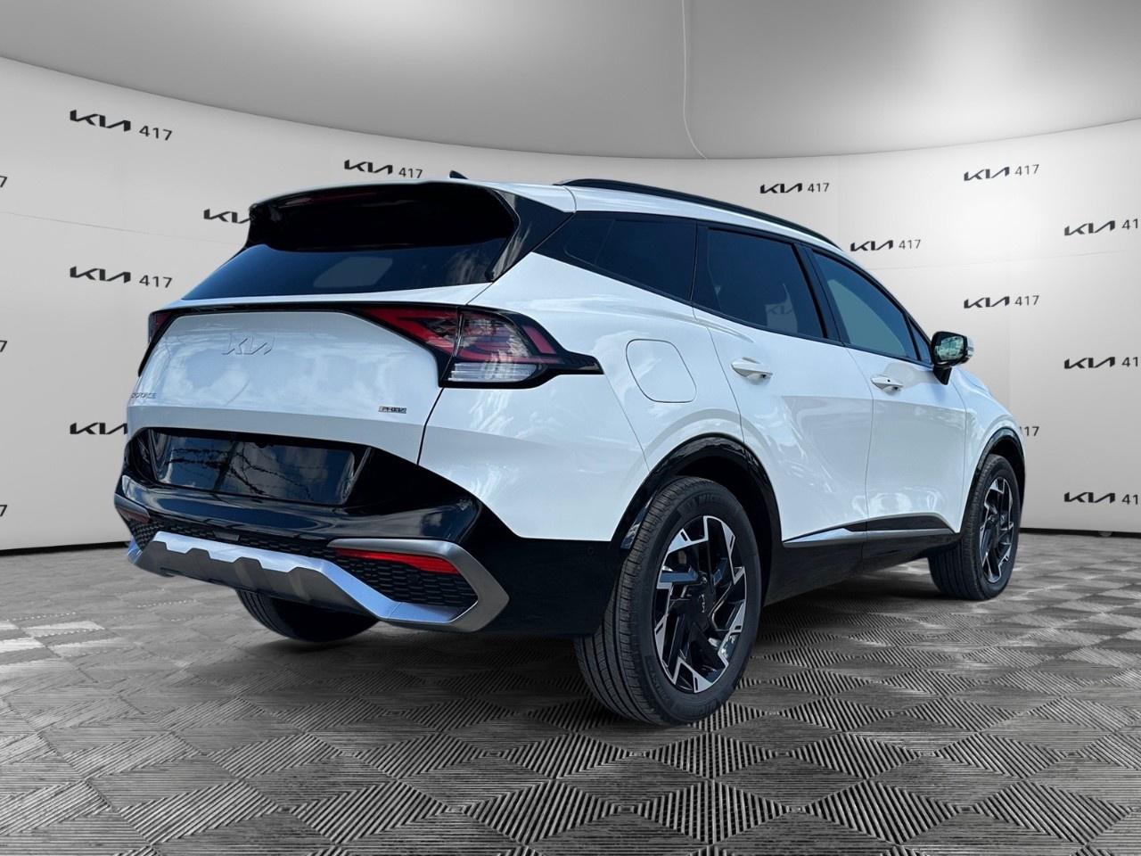 2025 Kia Sportage Plug-In Hybrid SX AWD w/Red Interior Photo