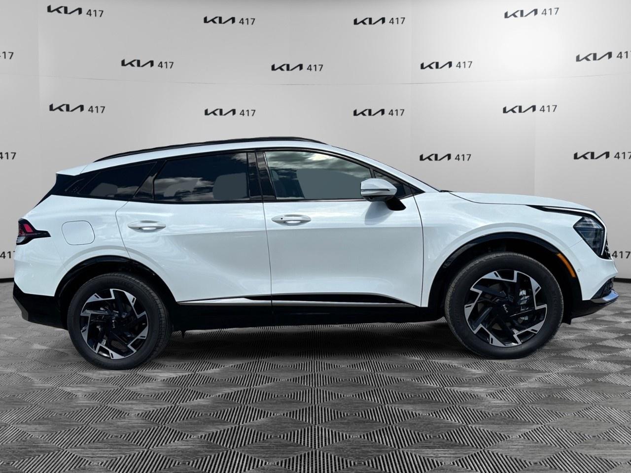 2025 Kia Sportage Plug-In Hybrid SX AWD w/Red Interior Photo