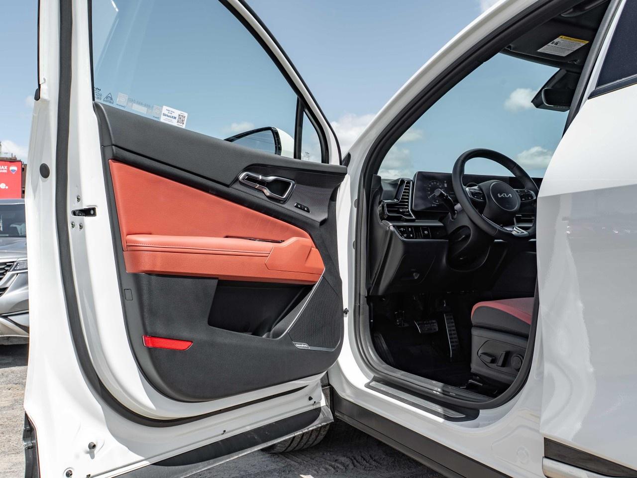 2025 Kia Sportage Plug-In Hybrid SX AWD w/Red Interior Photo