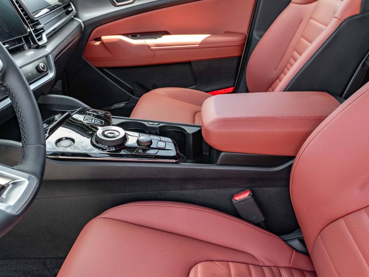 2025 Kia Sportage Plug-In Hybrid SX AWD w/Red Interior Photo