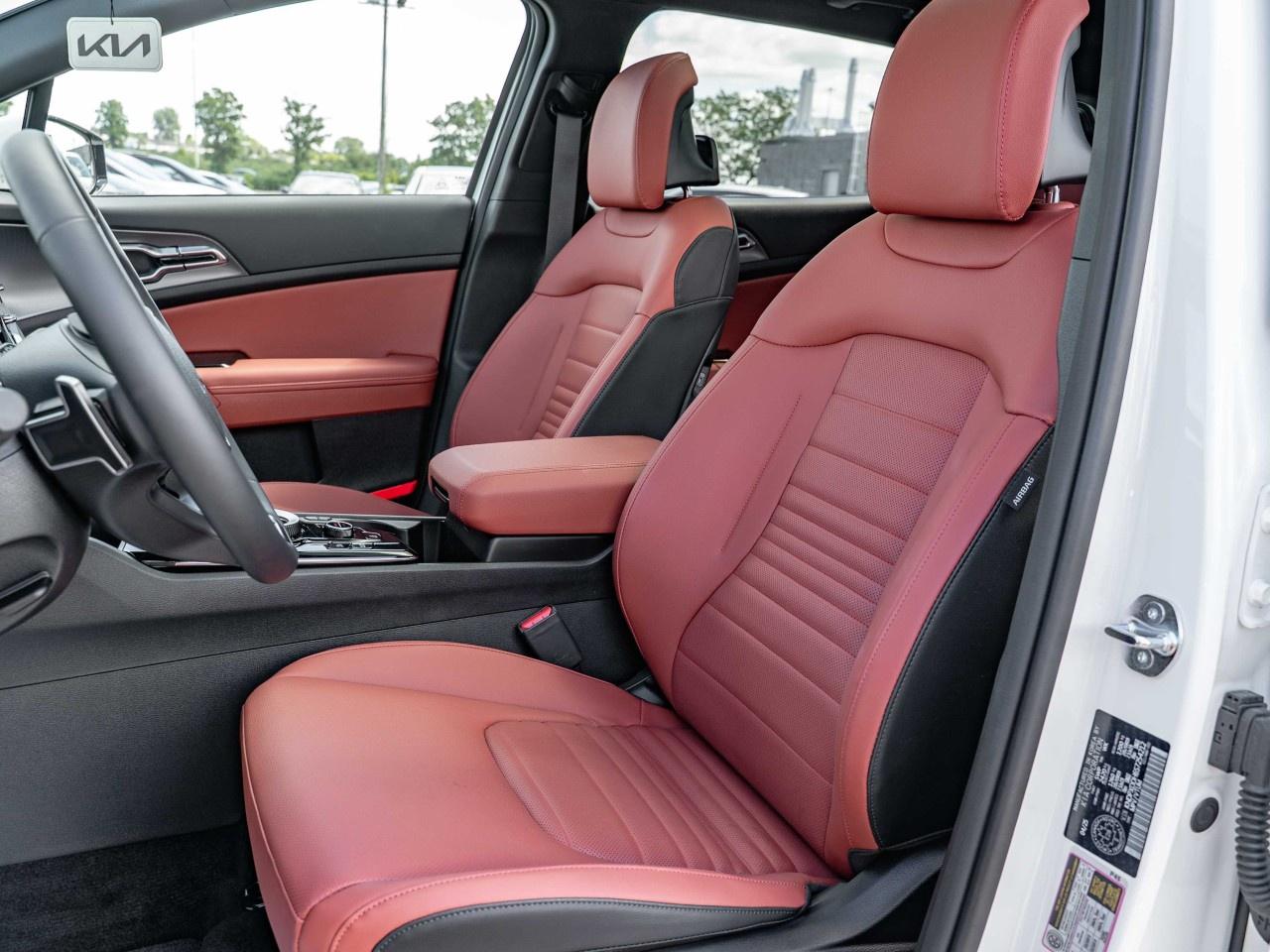 2025 Kia Sportage Plug-In Hybrid SX AWD w/Red Interior Photo