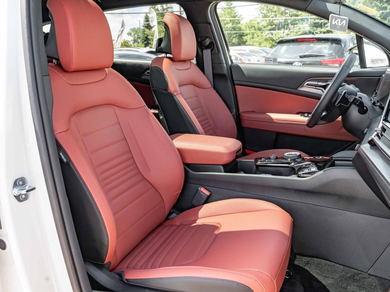 2025 Kia Sportage Plug-In Hybrid SX AWD w/Red Interior Photo