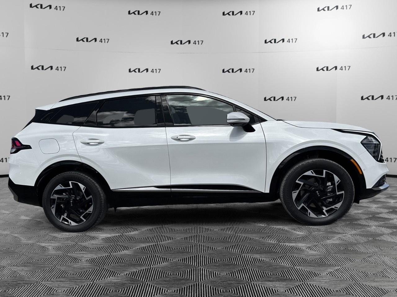 2025 Kia Sportage Plug-In Hybrid SX AWD w/Red Interior Photo