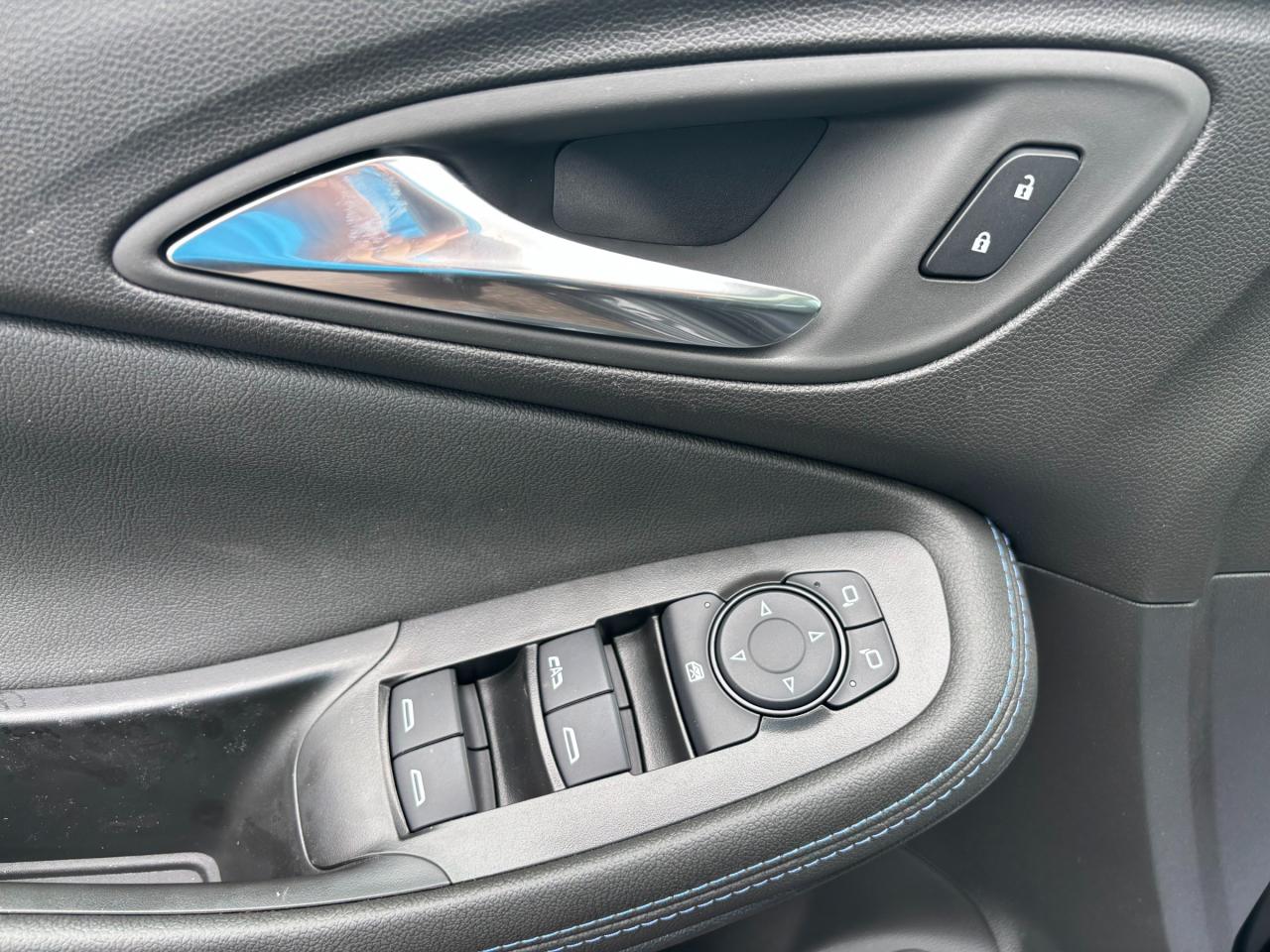 2026 Buick Encore GX Sport Touring 2026 Buick Encore GX ST AWD Photo