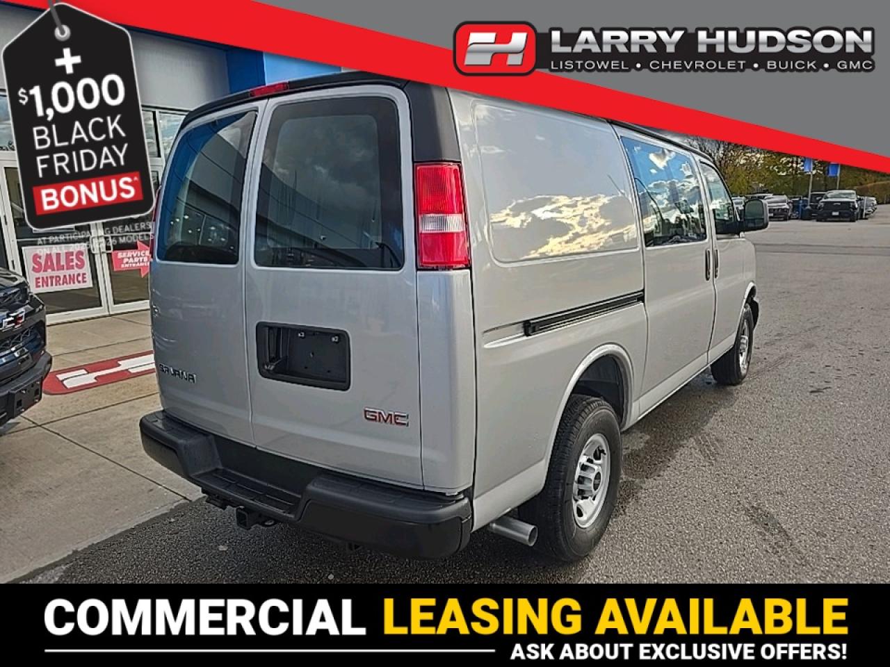 2025 GMC Savana 3500 Work Van Photo2