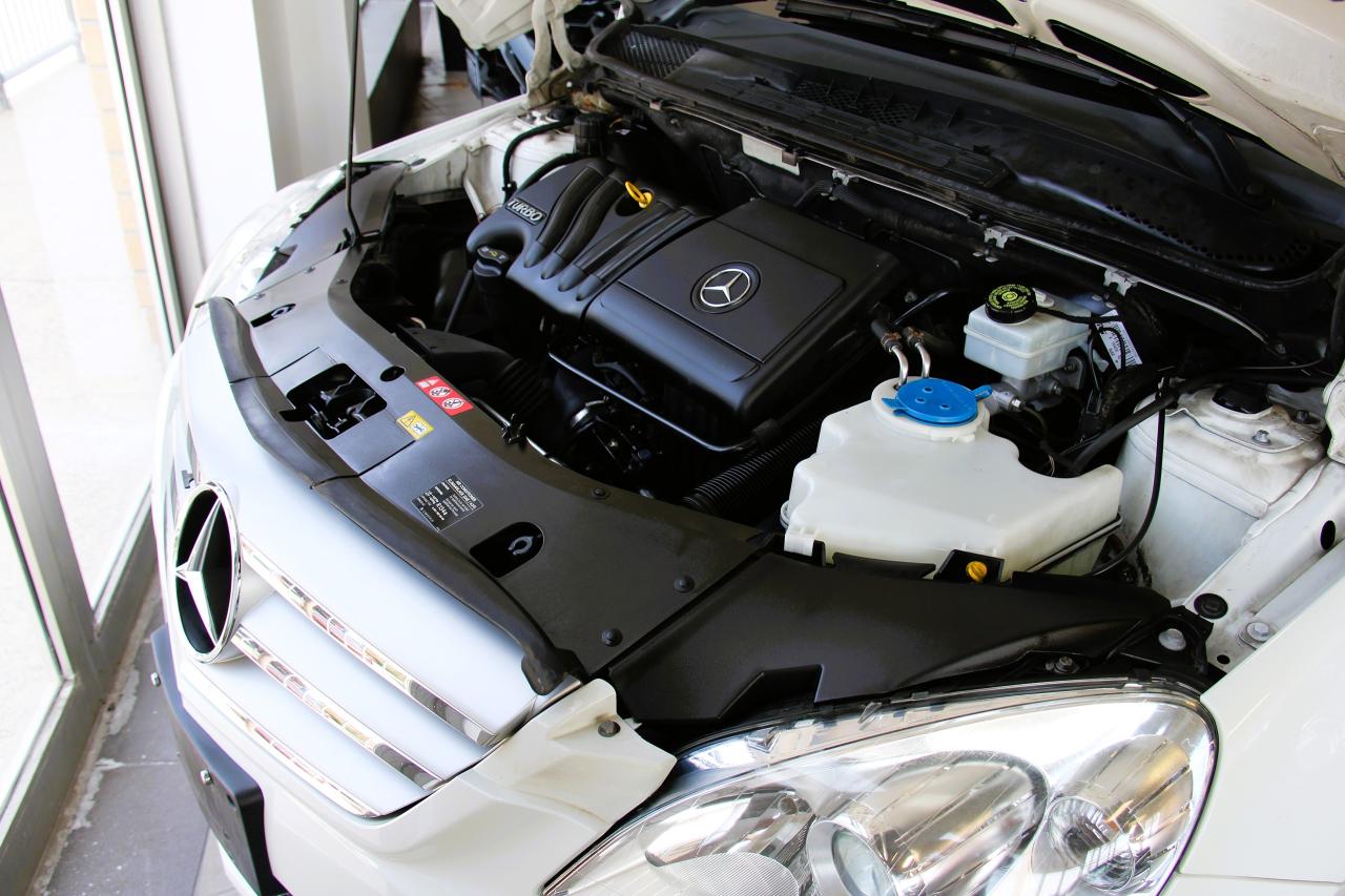 2011 Mercedes-Benz B-Class 4dr HB B 200 Turbo - Photo #9