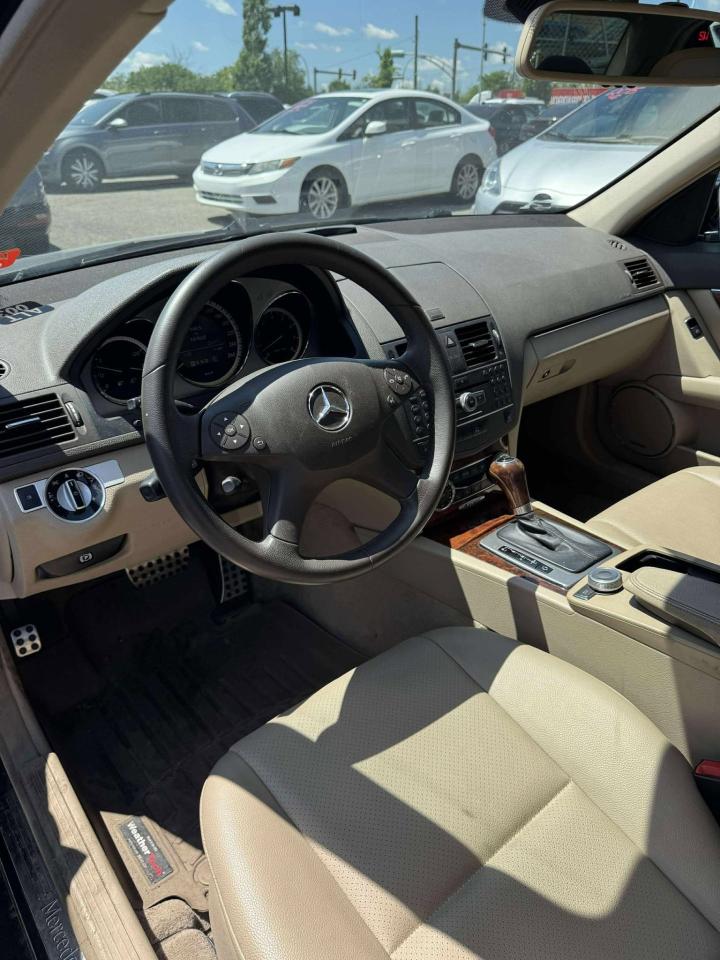2011 Mercedes-Benz C-Class 4dr Sdn C 350 4MATIC - Photo #6