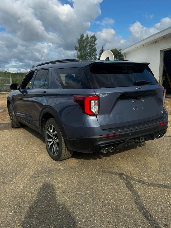 2021 Ford Explorer ST 4WD Photo