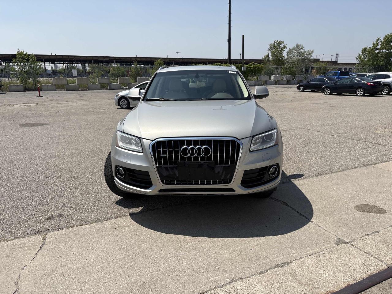 2013 Audi Q5 2.0L Premium - Photo #2