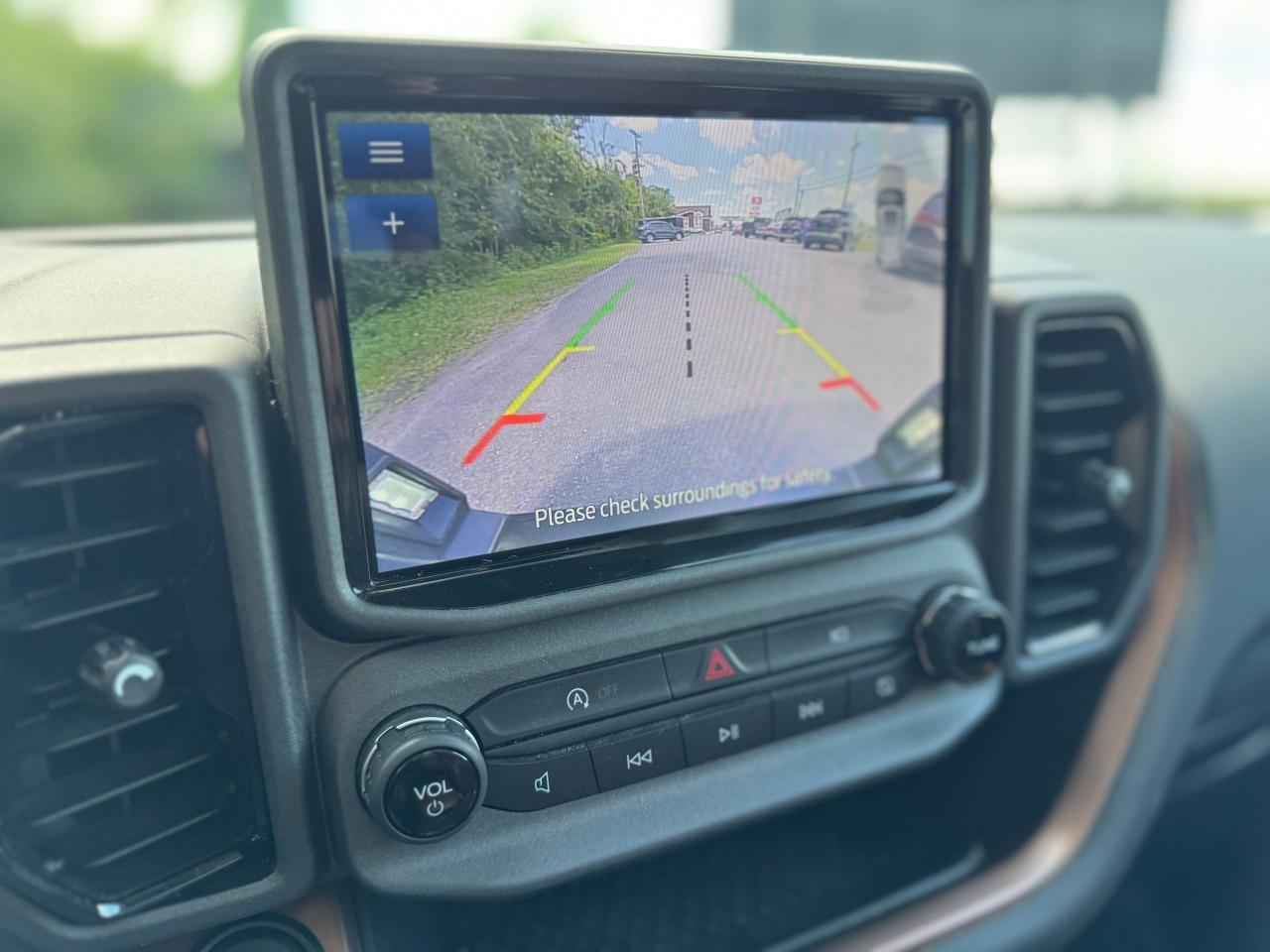 2022 Ford Bronco Sport Badlands 4WD Low KMS Sunroof | Velocity Blue - Photo #28