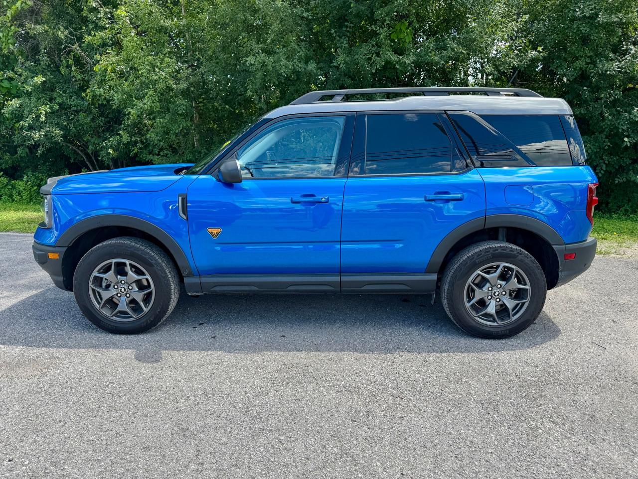 2022 Ford Bronco Sport Badlands 4WD Low KMS Sunroof | Velocity Blue - Photo #16
