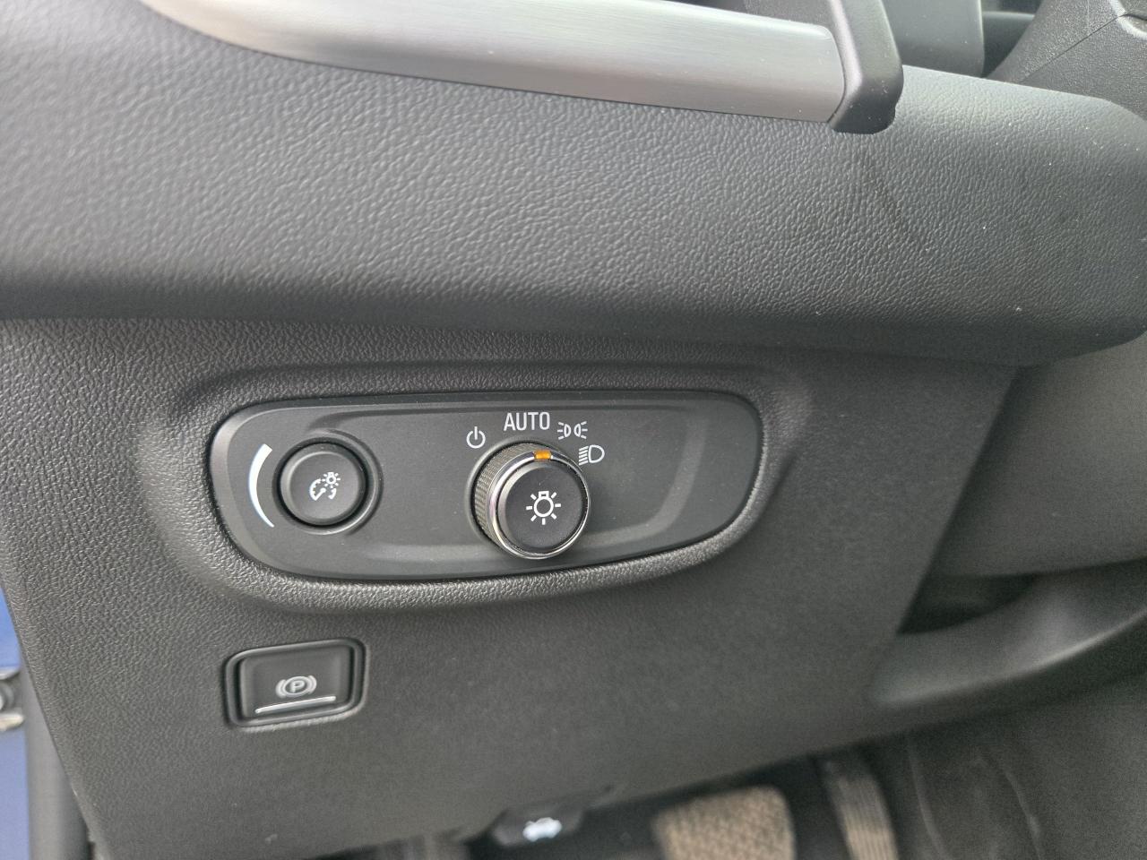 2024 GMC Terrain SLE - Photo #14