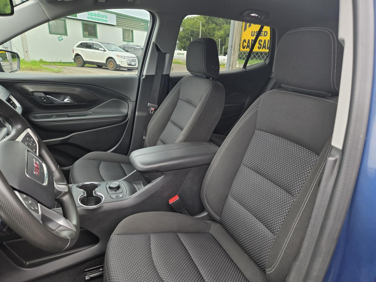 2024 GMC Terrain SLE - Photo #8