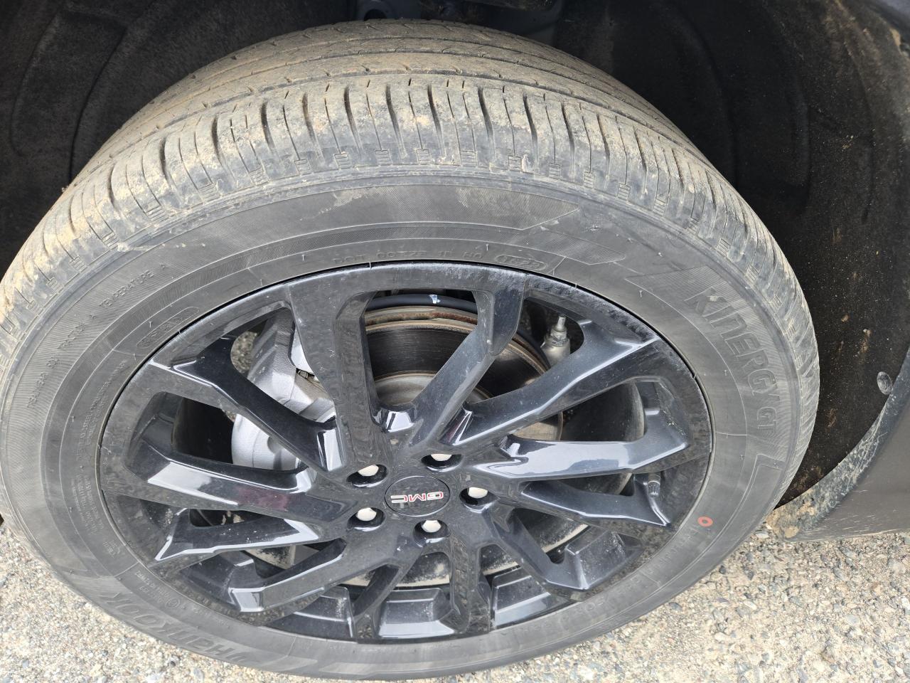 2024 GMC Terrain SLE - Photo #16