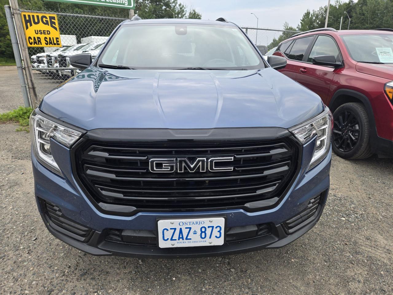 2024 GMC Terrain SLE - Photo #2