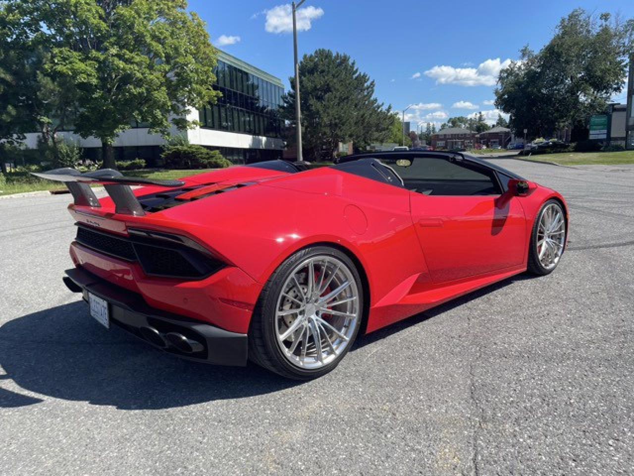 2017 Lamborghini Huracan LP 580-2 Spyder - Photo #9
