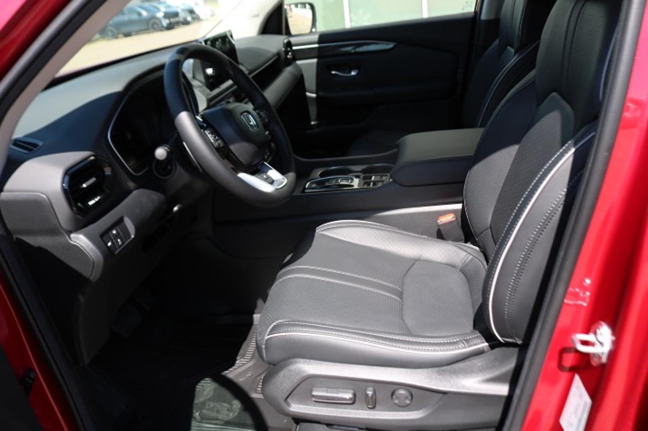 2025 Honda Pilot Touring Photo