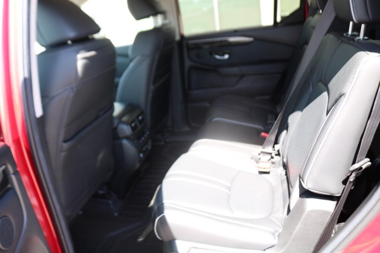 2025 Honda Pilot Touring Photo