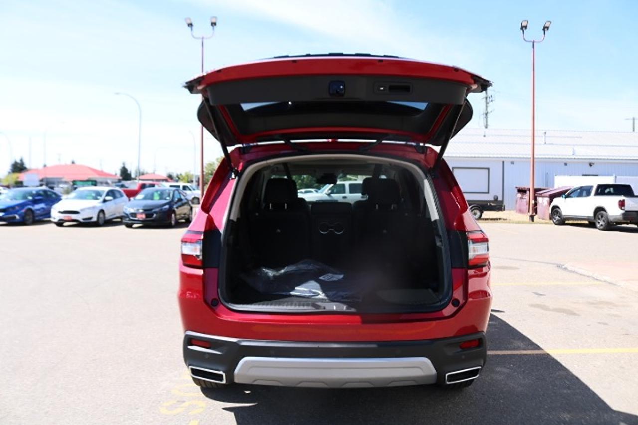 2025 Honda Pilot Touring Photo4