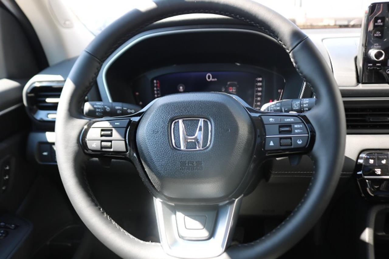 2025 Honda Pilot Touring Photo