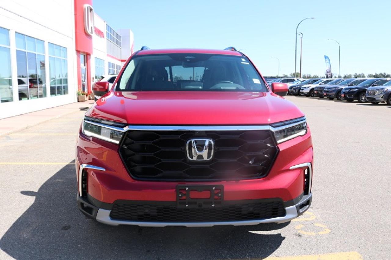 2025 Honda Pilot Touring Photo