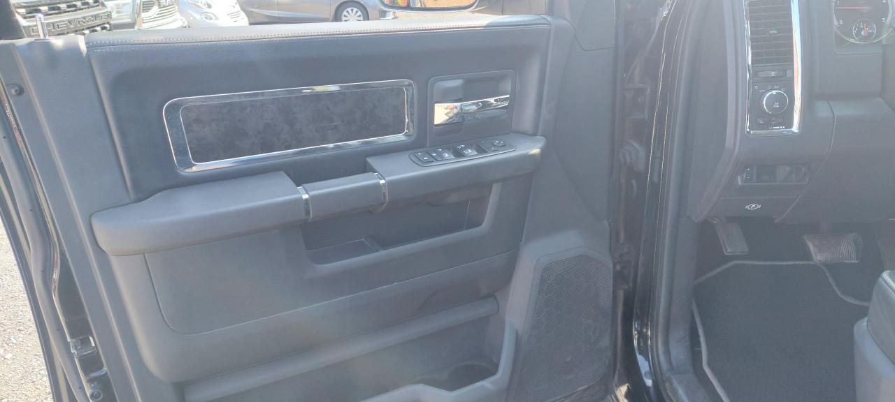 2012 RAM 3500 4WD Crew Cab 169" Laramie Limited - Photo #36