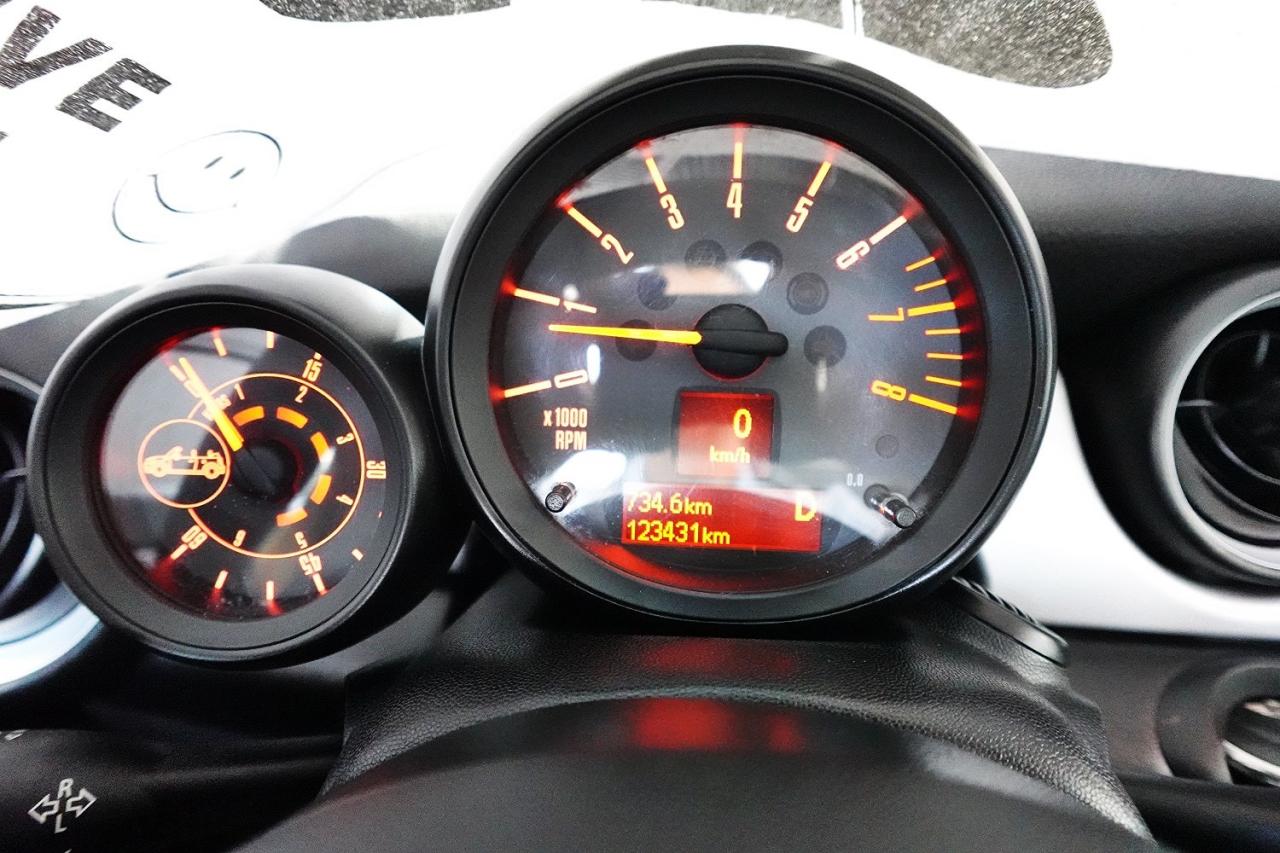2015 MINI Cooper Convertible NO ACCIDENT, WELL MAINTAINED - Photo #25
