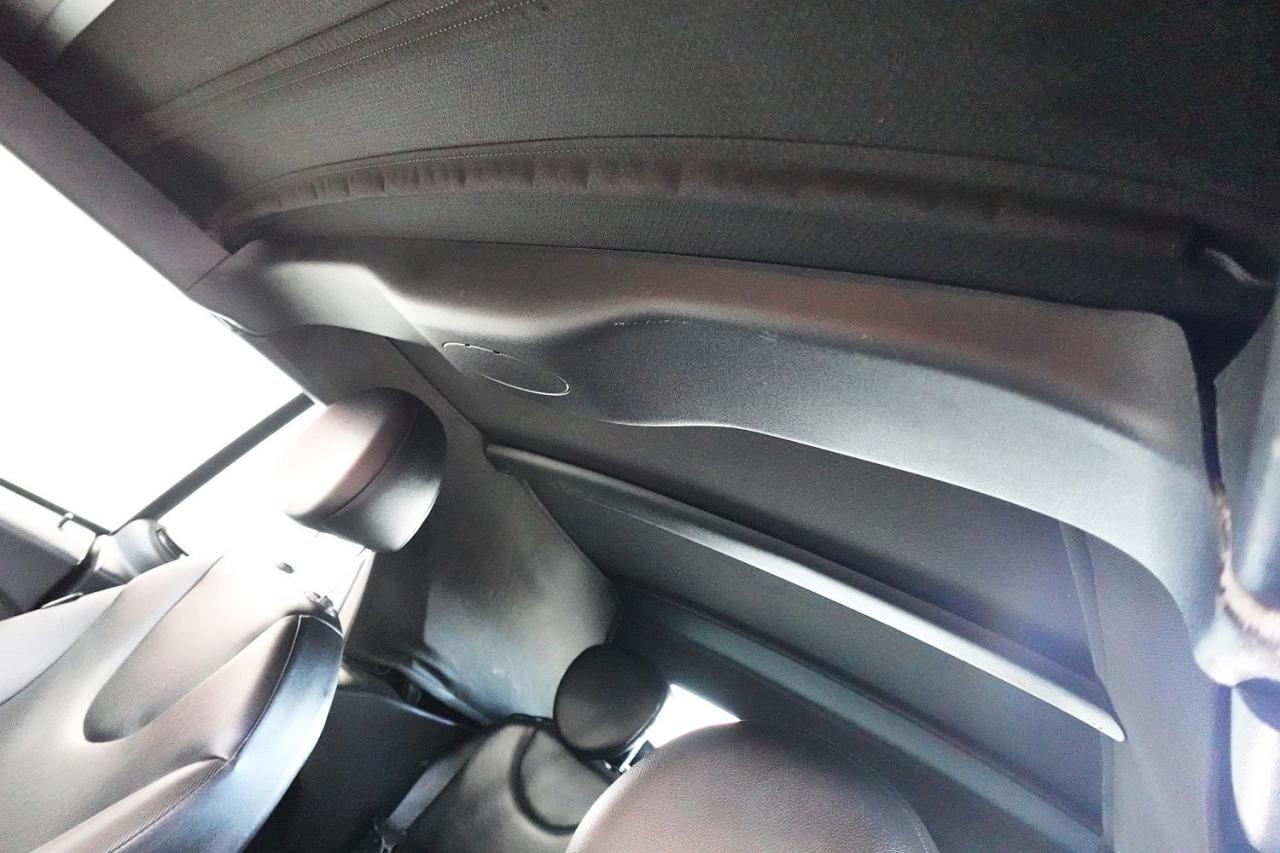 2015 MINI Cooper Convertible NO ACCIDENT, WELL MAINTAINED - Photo #28