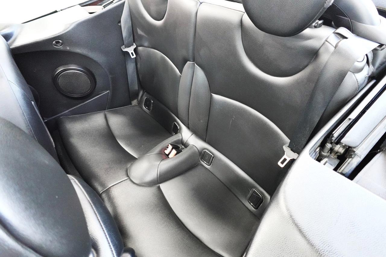2015 MINI Cooper Convertible NO ACCIDENT, WELL MAINTAINED - Photo #17