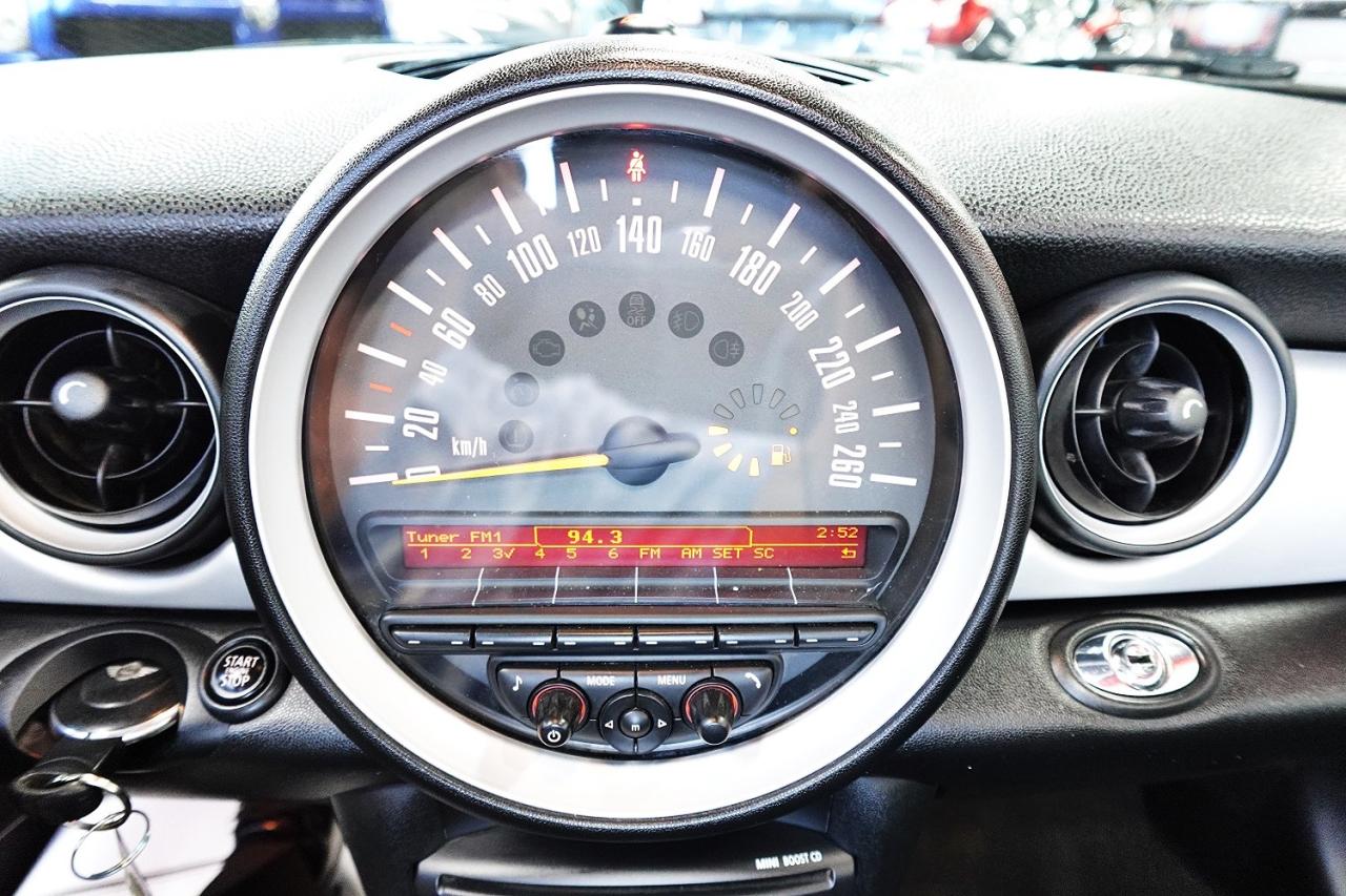 2015 MINI Cooper Convertible NO ACCIDENT, WELL MAINTAINED - Photo #21