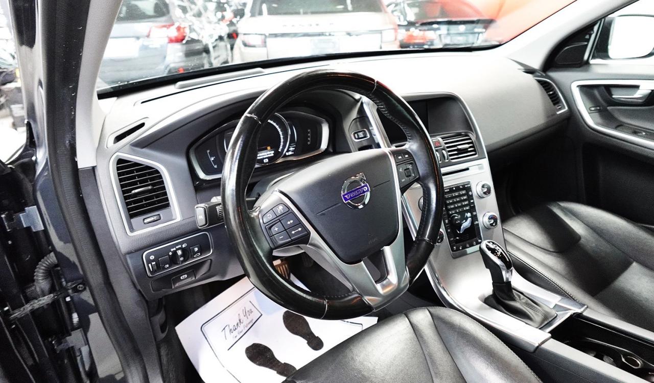 2017 Volvo XC60 LOW KM, NO ACCIDENT, FULLY DEALER MAINTAINED - Photo #14