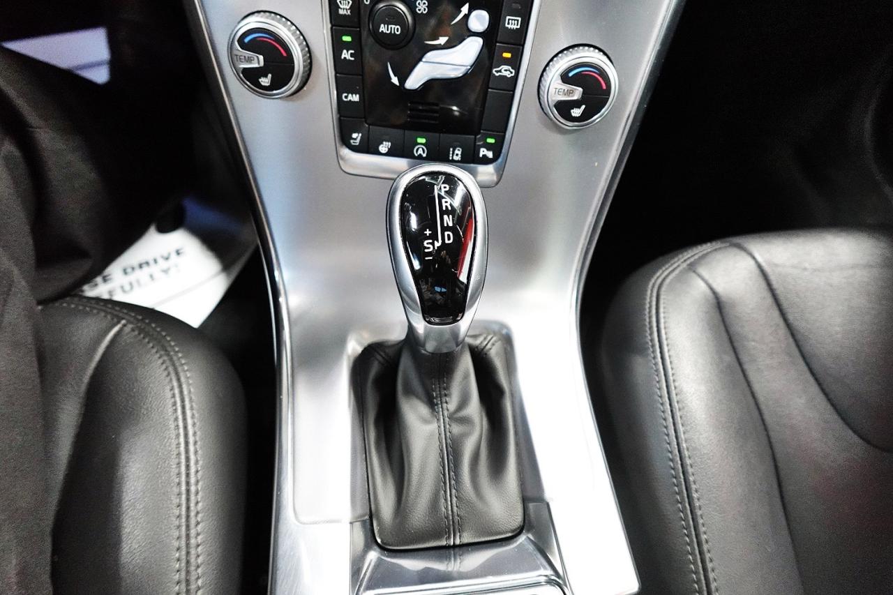 2017 Volvo XC60 LOW KM, NO ACCIDENT, FULLY DEALER MAINTAINED - Photo #24