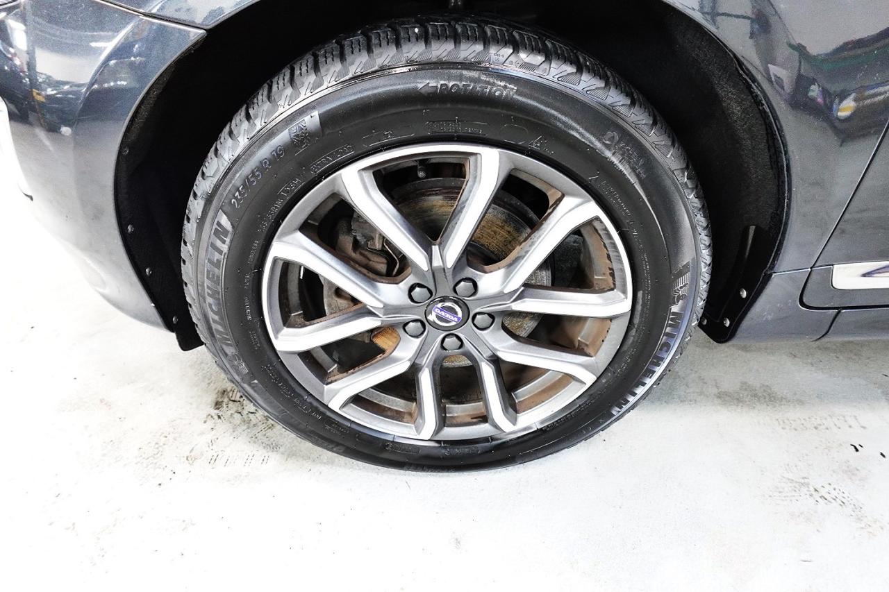 2017 Volvo XC60 LOW KM, NO ACCIDENT, FULLY DEALER MAINTAINED - Photo #9