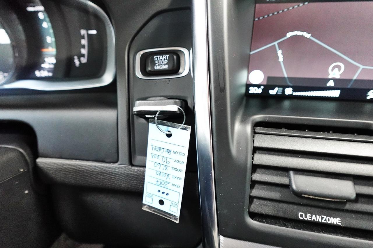 2017 Volvo XC60 LOW KM, NO ACCIDENT, FULLY DEALER MAINTAINED - Photo #25
