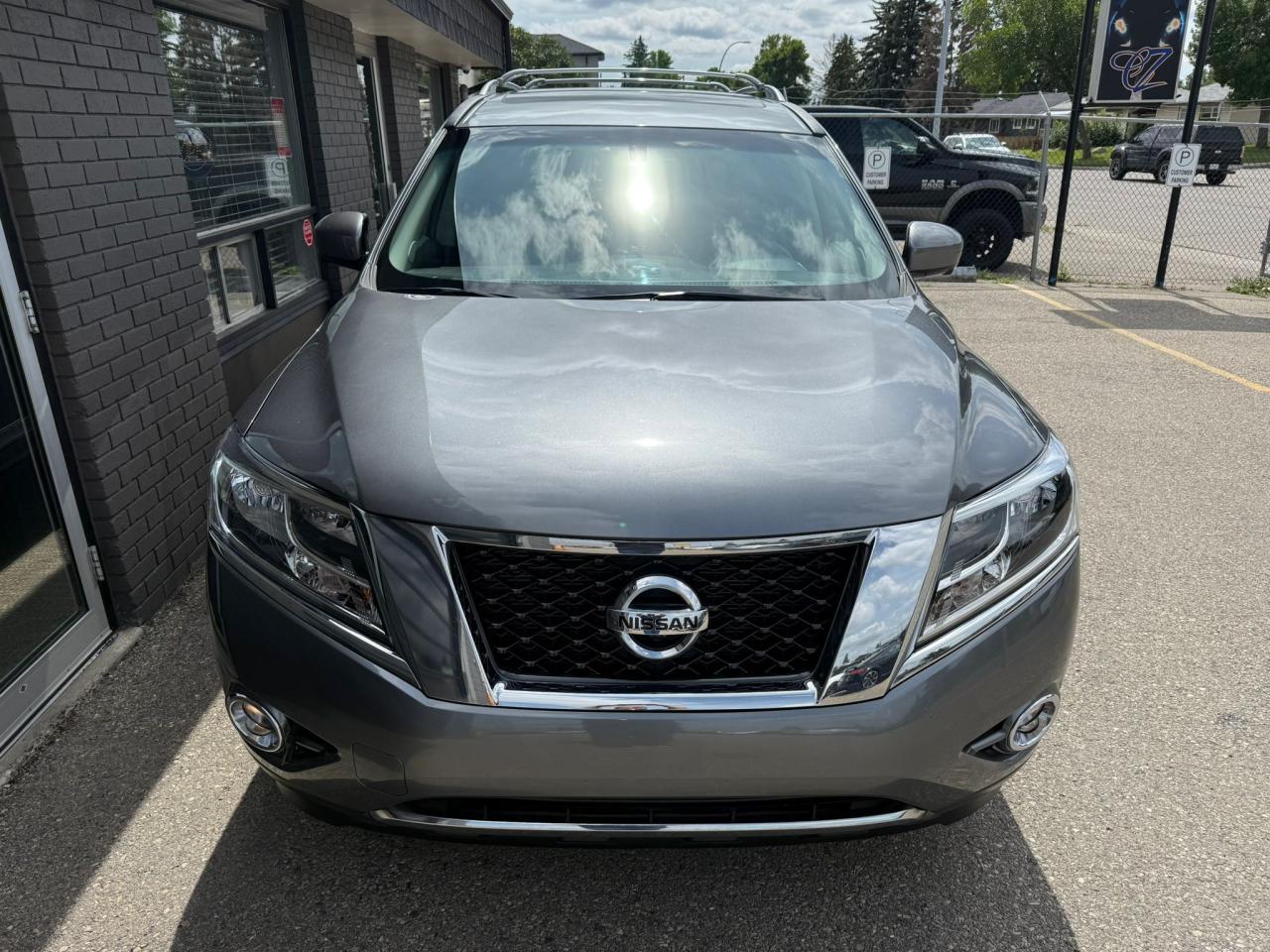 2015 Nissan Pathfinder Platinum | DVD | Loaded | Finance Options - Photo #6