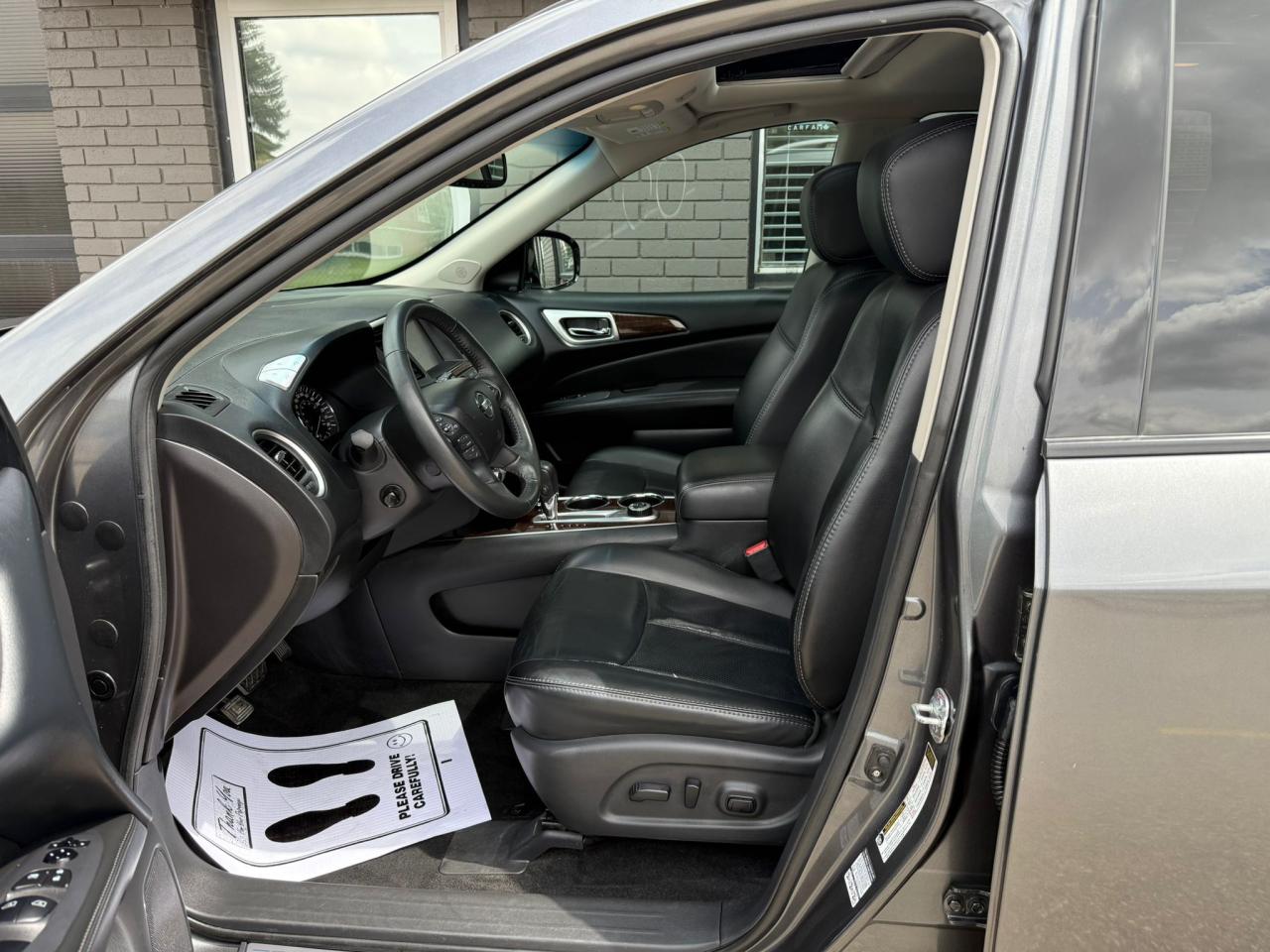 2015 Nissan Pathfinder Platinum | DVD | Loaded | Finance Options - Photo #22