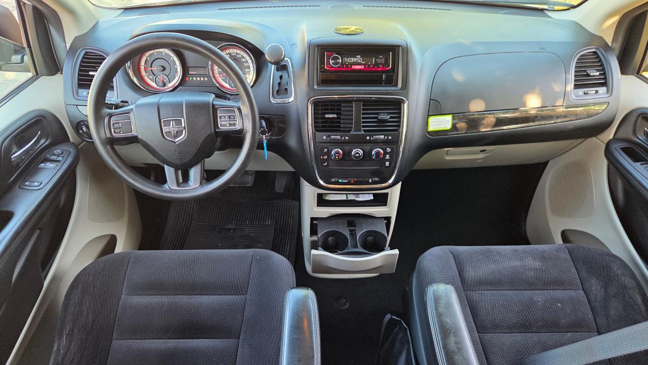 2014 Dodge Grand Caravan SE - Photo #12