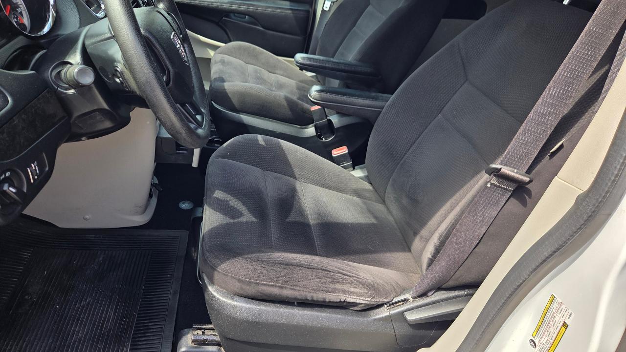 2014 Dodge Grand Caravan SE - Photo #12
